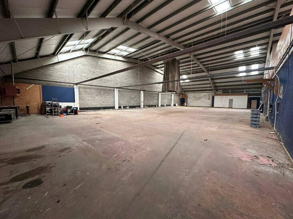 Revolution in Warehouse Management: Case Studies and Practical Advice