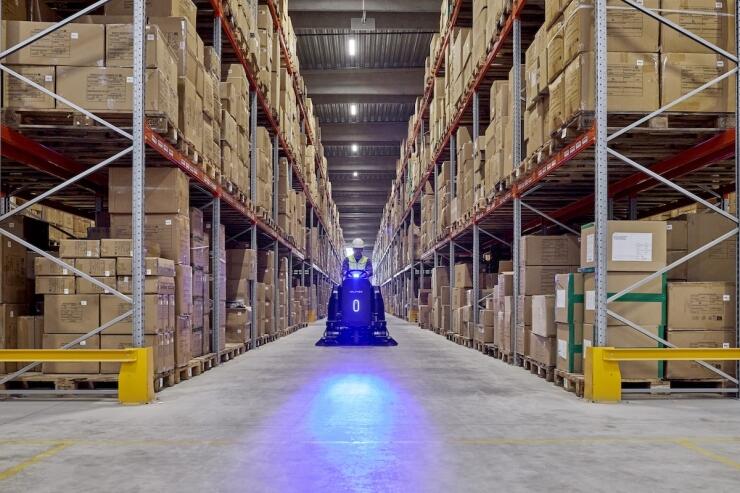 Nilfisk SW3000: an advanced cleaning solution boosting warehouse performance and cleanliness in France