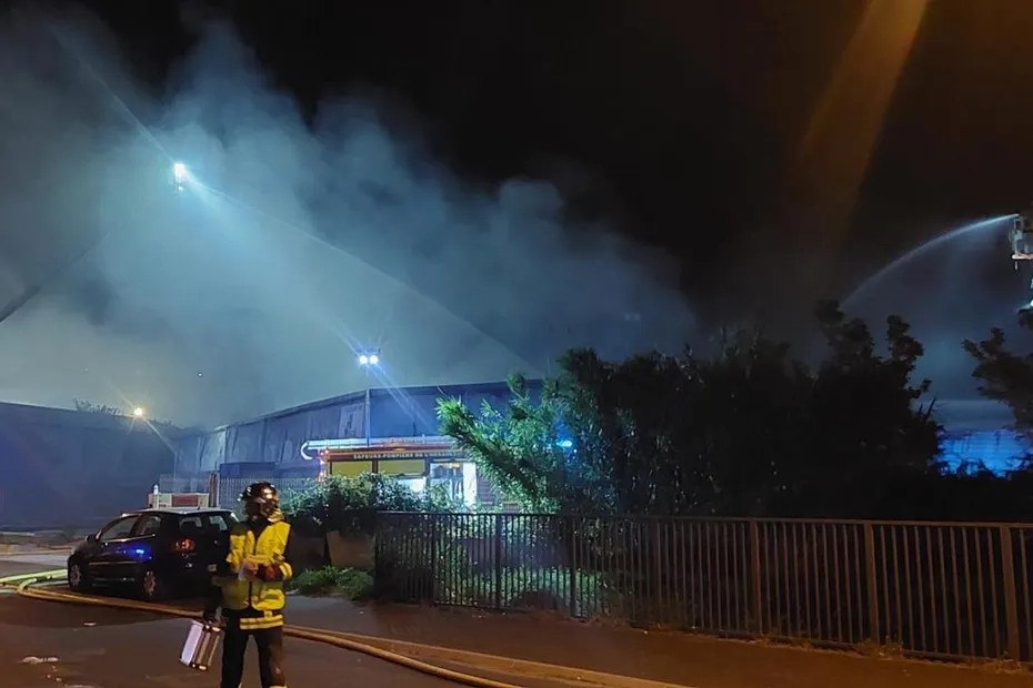 Recent fires in Hérault highlight the critical importance of safety and business continuity for warehouses and logistics spaces