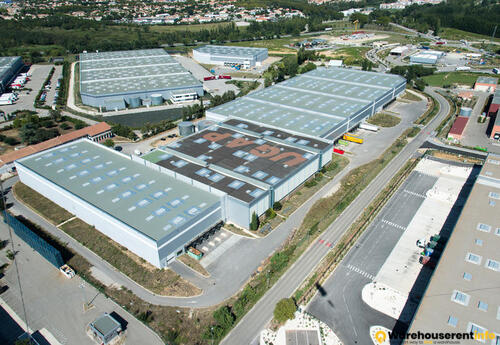 Warehouses to let in Saint Martin DC4