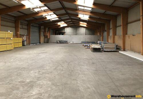 Warehouses to let in Location Entrepôt 1 000 m²