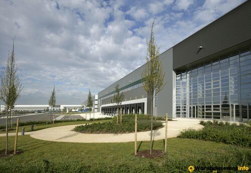 Warehouses to let in Moissy DC5