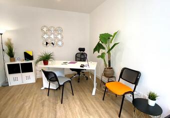Rent Offices 77 m², Tours