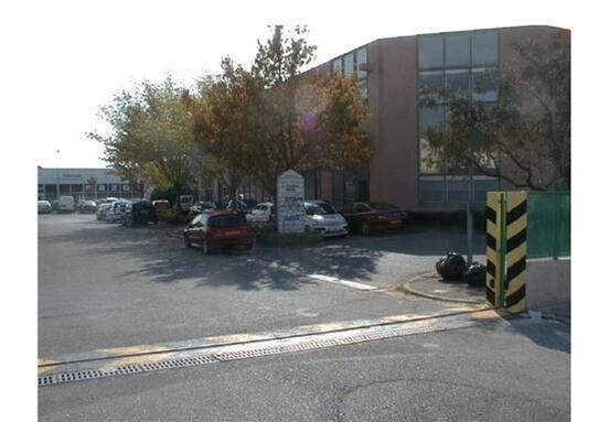 Warehouse rental of 480 m² in Marseille 10 - 13010