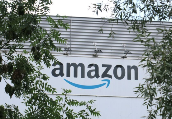Amazon's new 110,800m² logistics hub in Beauvais: a catalyst for Oise commercial real estate