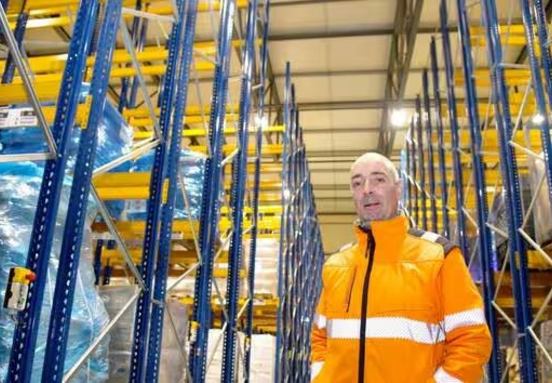 Navigating the economic chill: what current warehouse market trends mean for your business space needs