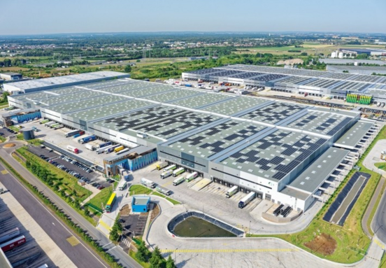 Prologis & TotalEnergies partner for extensive EV charging network: a boost for sustainable logistics & warehouse tenants