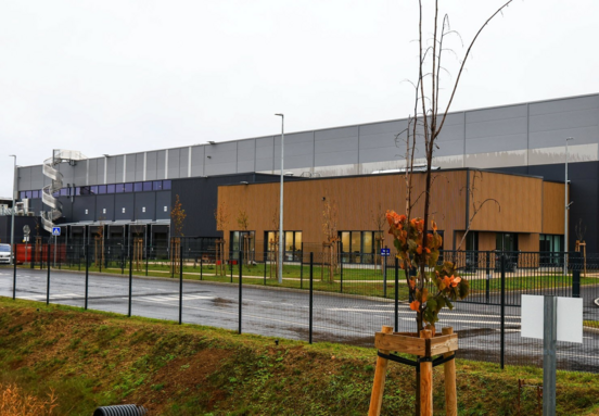 Prime 9,000 m² logistics warehouse on former Frescaty air base: a strategic opportunity